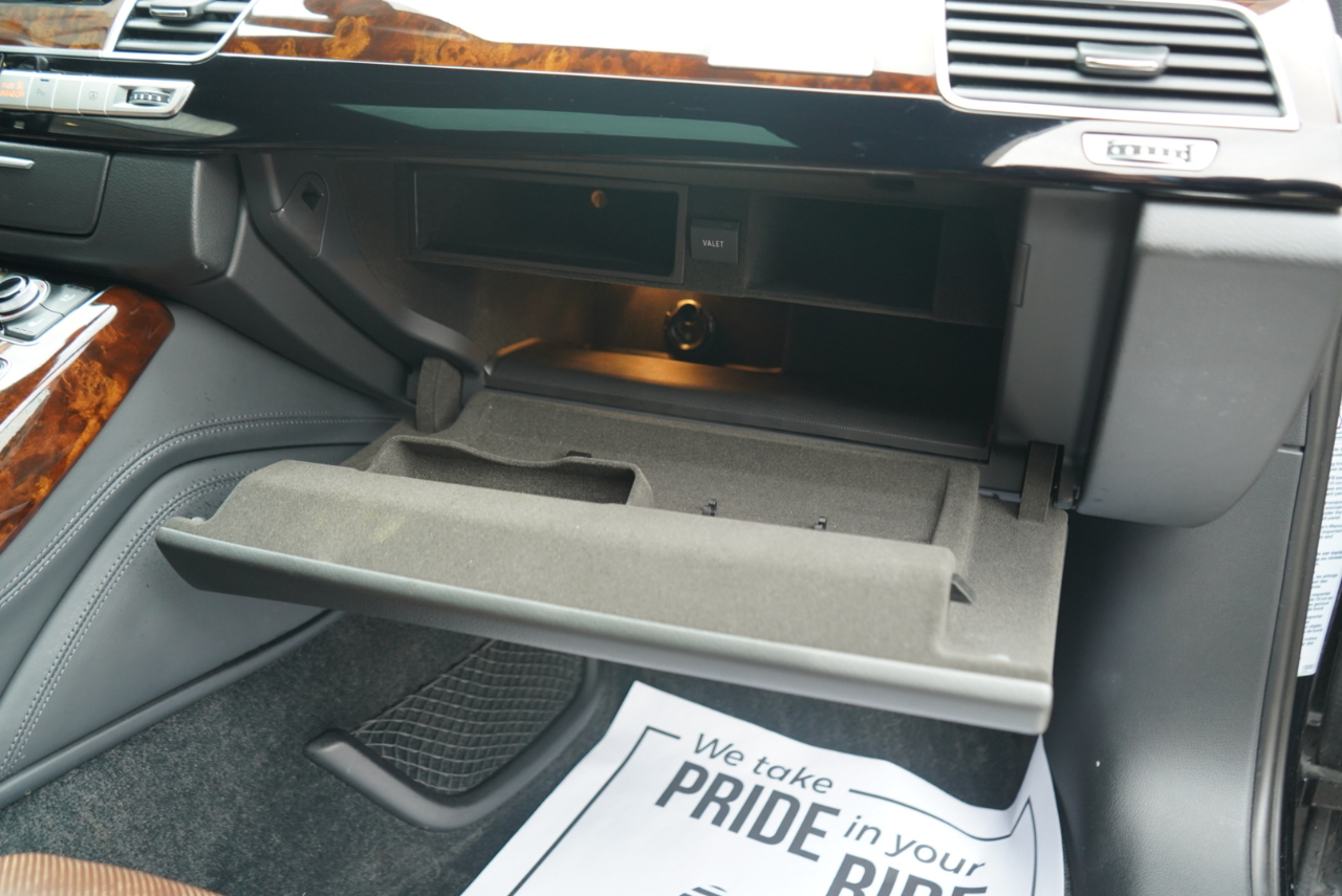 Audi A8 L 4dr Sdn 4.0T Sport 2016