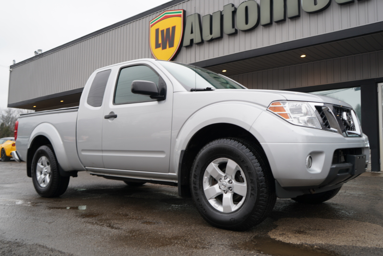 Nissan Frontier 4WD King Cab Auto SV 2013