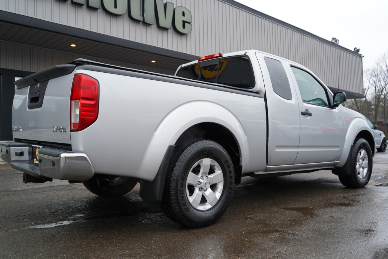 Nissan Frontier 4WD King Cab Auto SV 2013