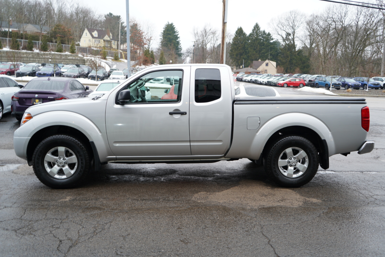 Nissan Frontier 4WD King Cab Auto SV 2013