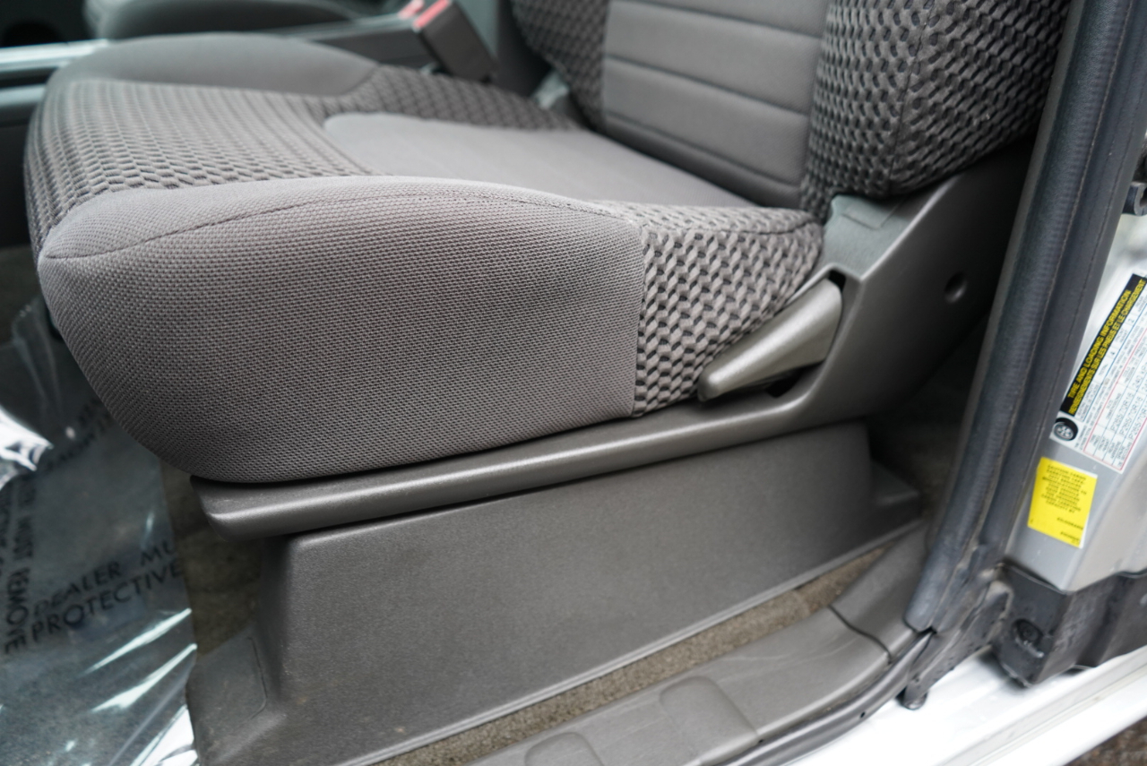 Nissan Frontier 4WD King Cab Auto SV 2013