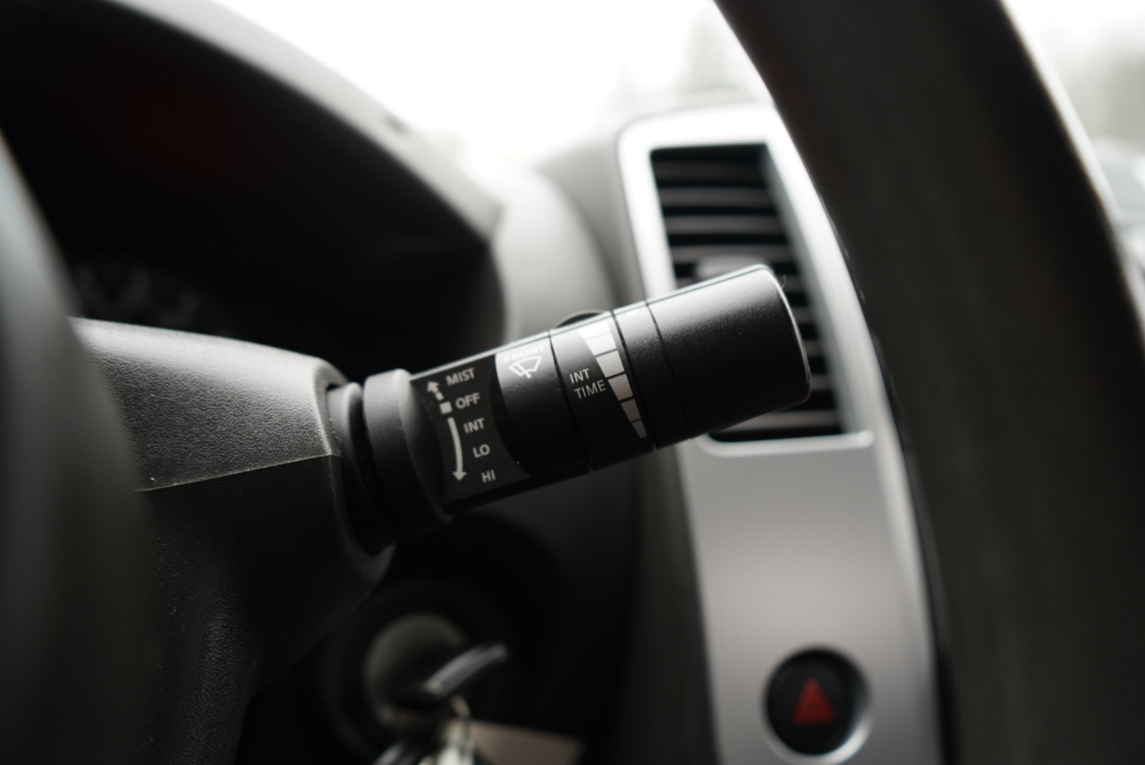 Nissan Frontier 4WD King Cab Auto SV 2013