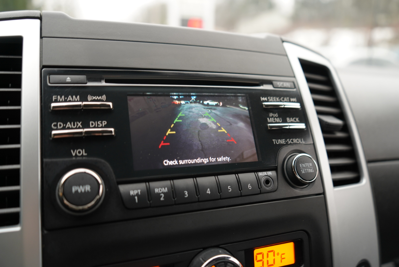 Nissan Frontier 4WD King Cab Auto SV 2013