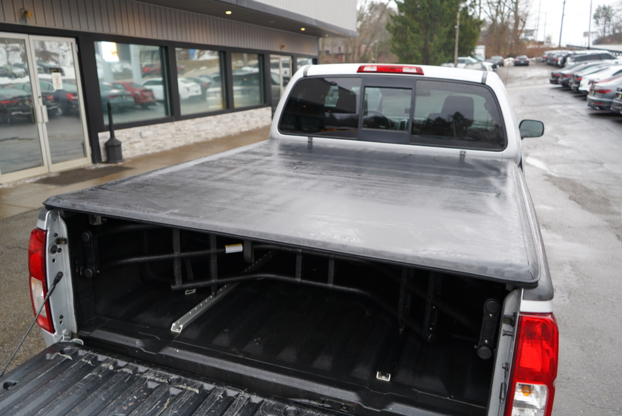 Nissan Frontier 4WD King Cab Auto SV 2013