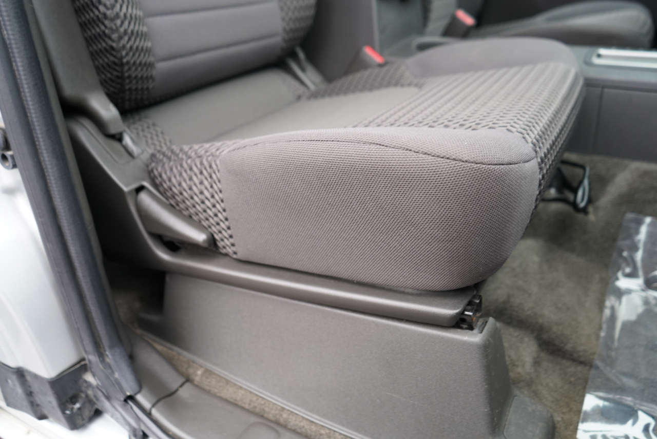 Nissan Frontier 4WD King Cab Auto SV 2013