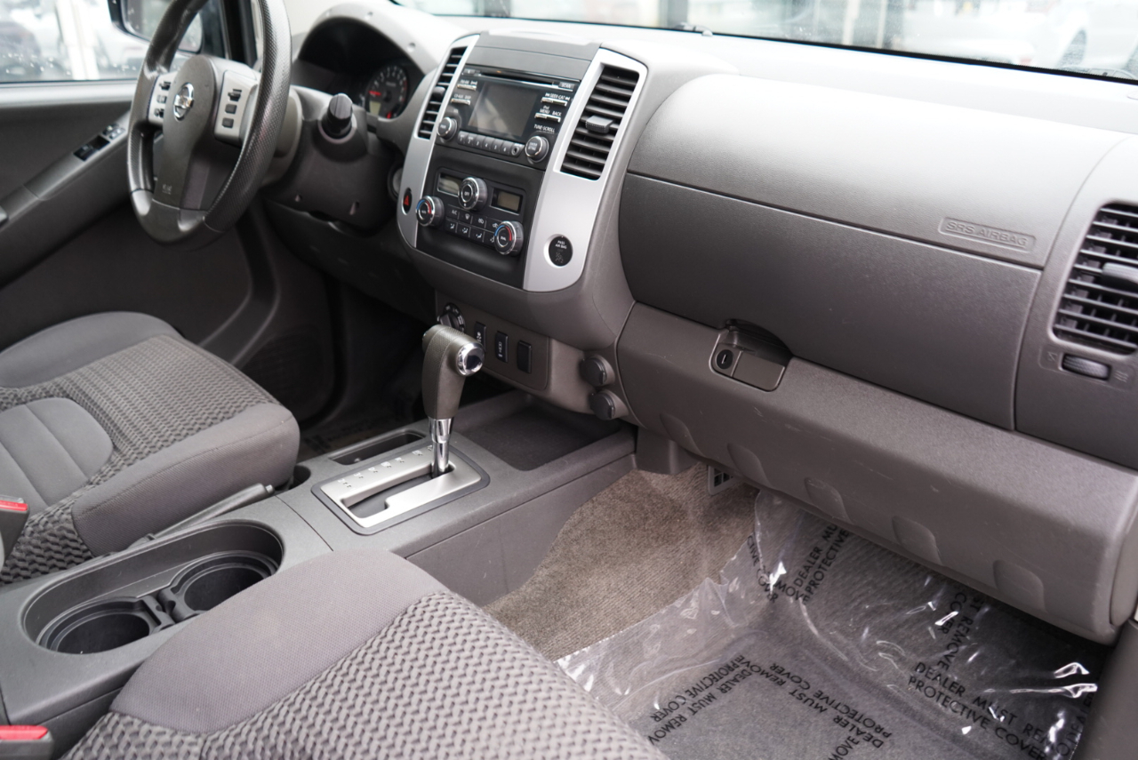 Nissan Frontier 4WD King Cab Auto SV 2013