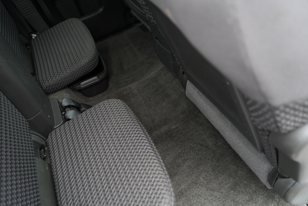 Nissan Frontier 4WD King Cab Auto SV 2013