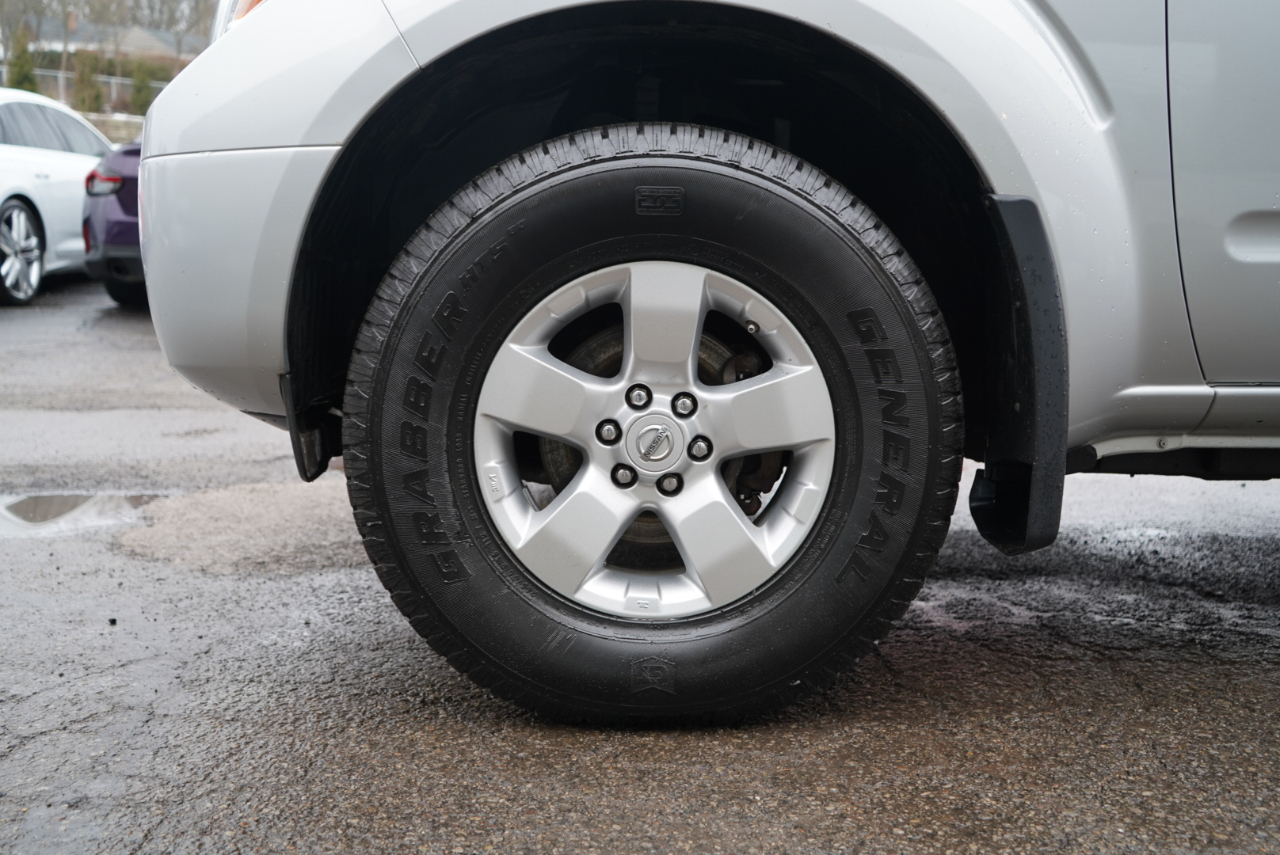 Nissan Frontier 4WD King Cab Auto SV 2013