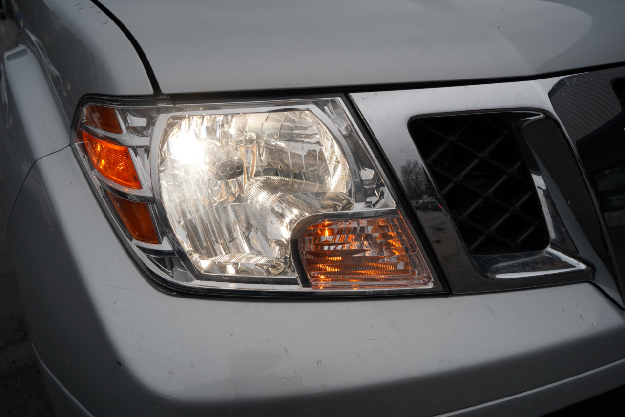 Nissan Frontier 4WD King Cab Auto SV 2013