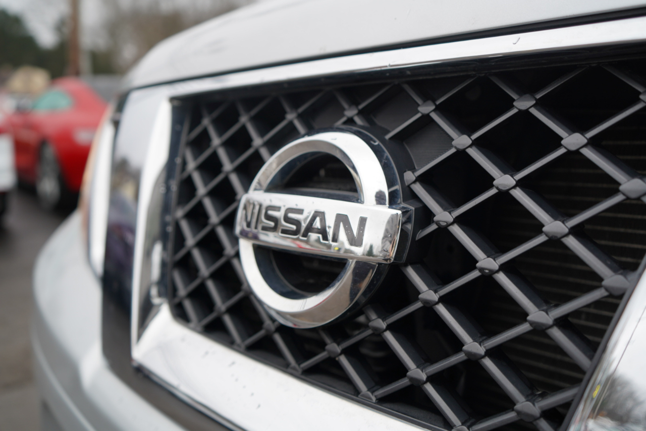 Nissan Frontier 4WD King Cab Auto SV 2013