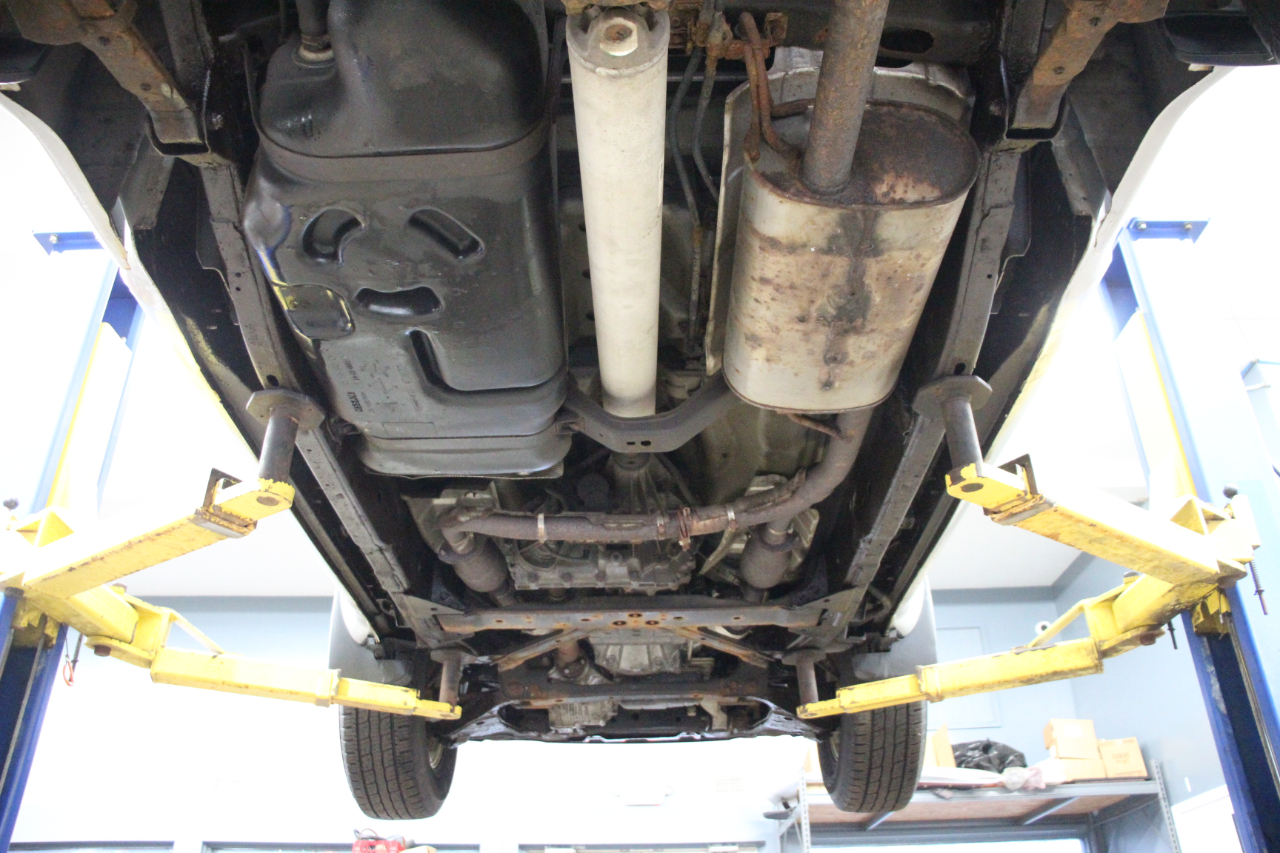 Nissan Frontier 4WD King Cab Auto SV 2013