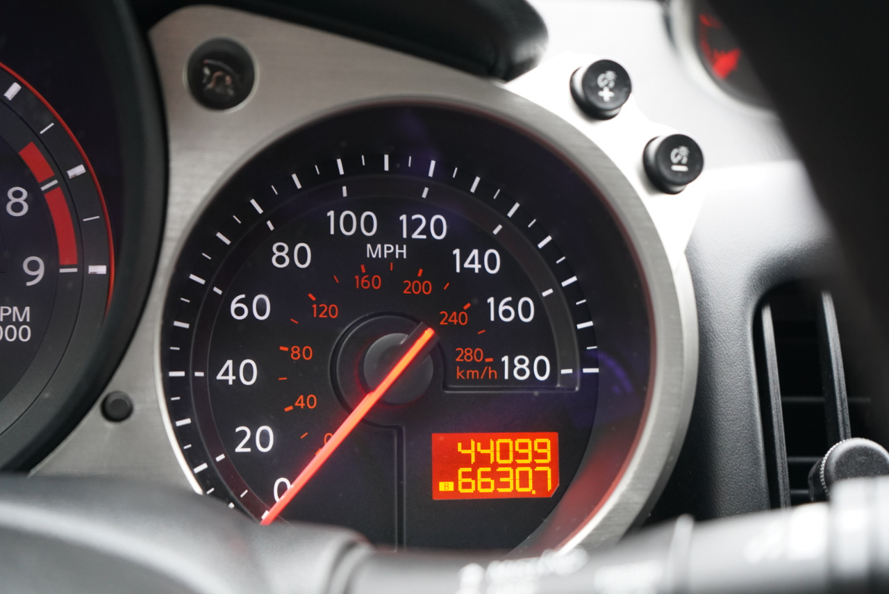 Nissan 370Z 2dr Cpe Manual Sport Tech 2016