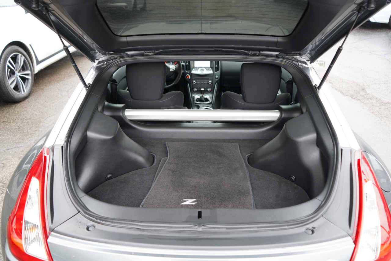 Nissan 370Z 2dr Cpe Manual Sport Tech 2016