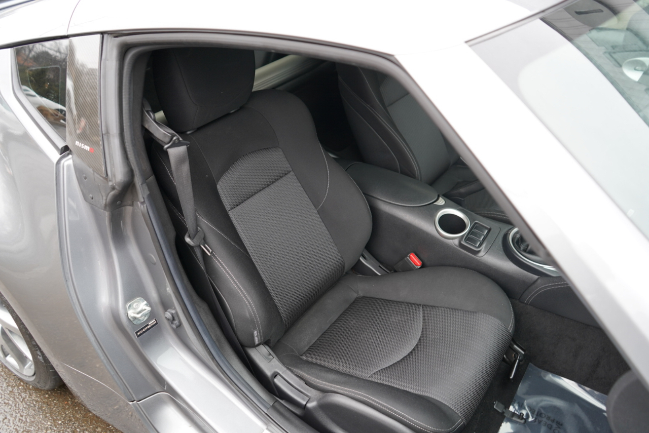 Nissan 370Z 2dr Cpe Manual Sport Tech 2016