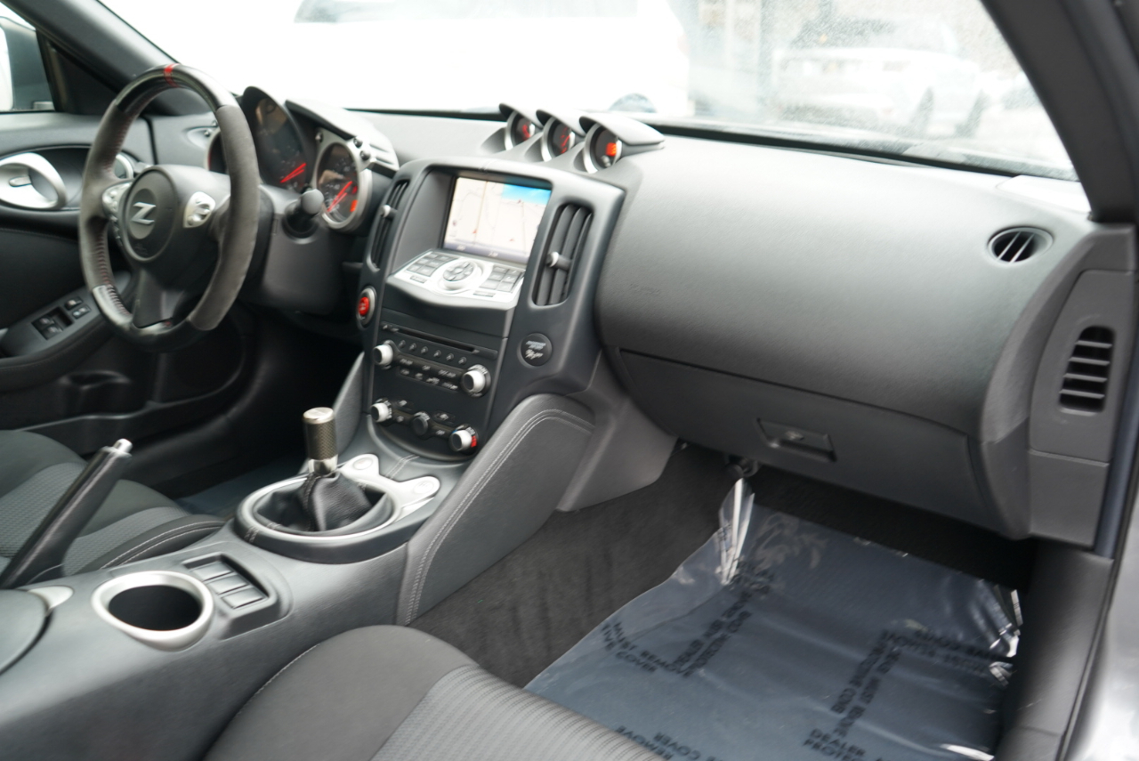 Nissan 370Z 2dr Cpe Manual Sport Tech 2016