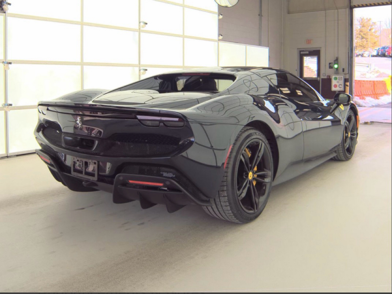 Ferrari 296 GTB Coupe 2024