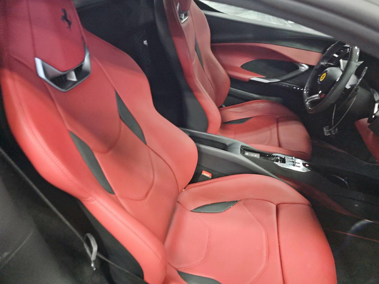 Ferrari 296 GTB Coupe 2024