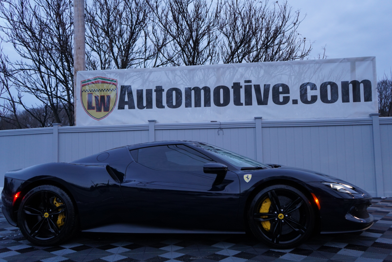 Ferrari 296 GTB Coupe 2024