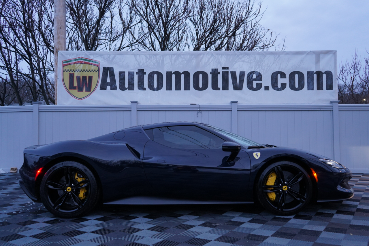 Ferrari 296 GTB Coupe 2024