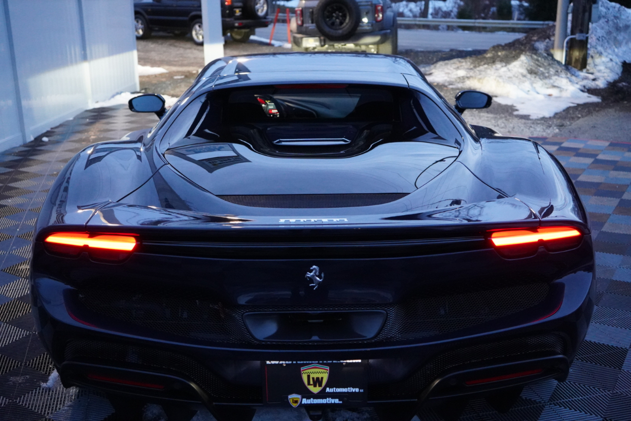 Ferrari 296 GTB Coupe 2024