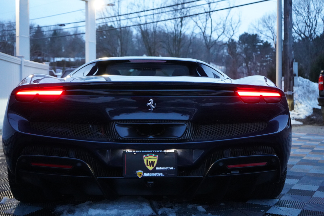 Ferrari 296 GTB Coupe 2024