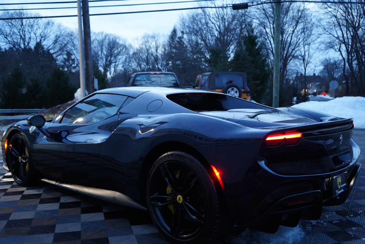 Ferrari 296 GTB Coupe 2024