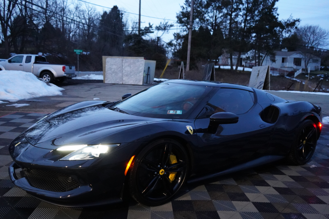 Ferrari 296 GTB Coupe 2024