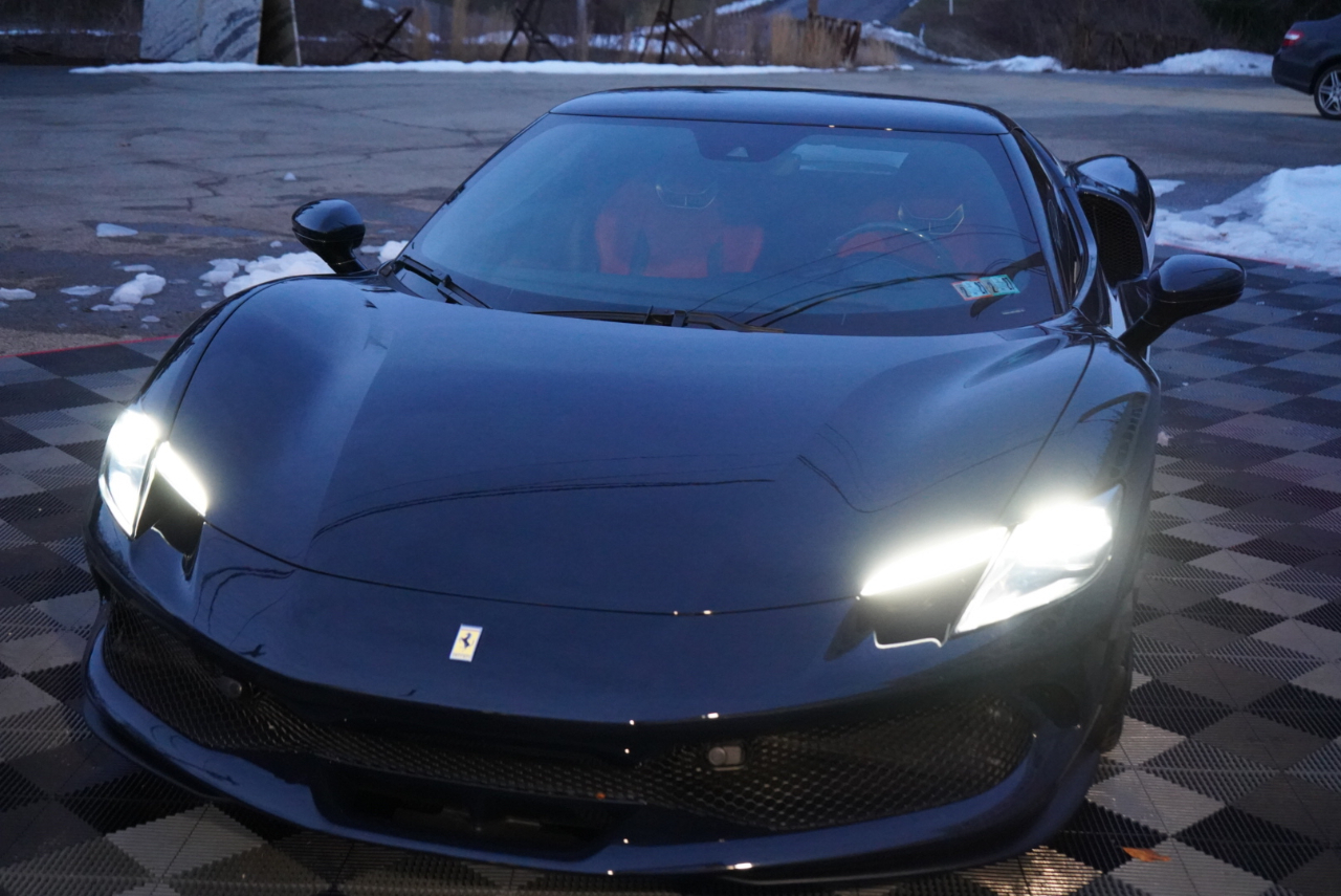 Ferrari 296 GTB Coupe 2024