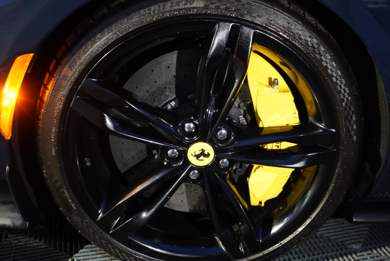 Ferrari 296 GTB Coupe 2024