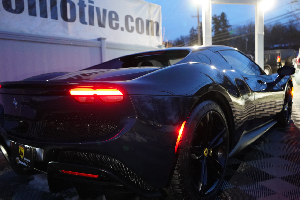 Ferrari 296 GTB Coupe 2024