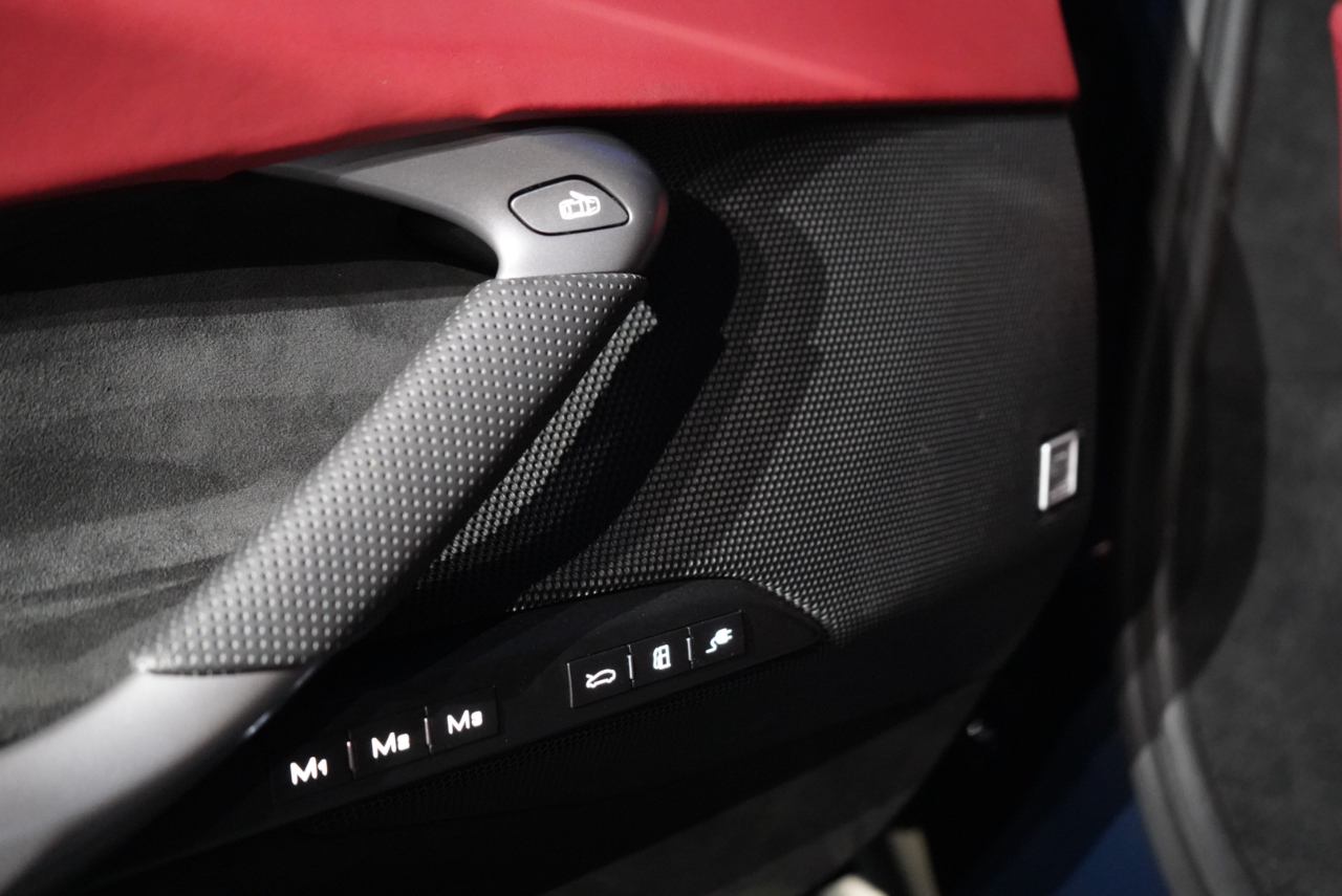 Ferrari 296 GTB Coupe 2024