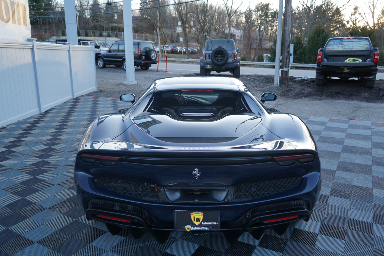 Ferrari 296 GTB Coupe 2024