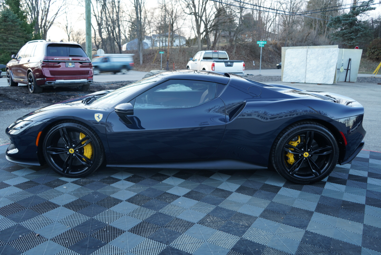 Ferrari 296 GTB Coupe 2024