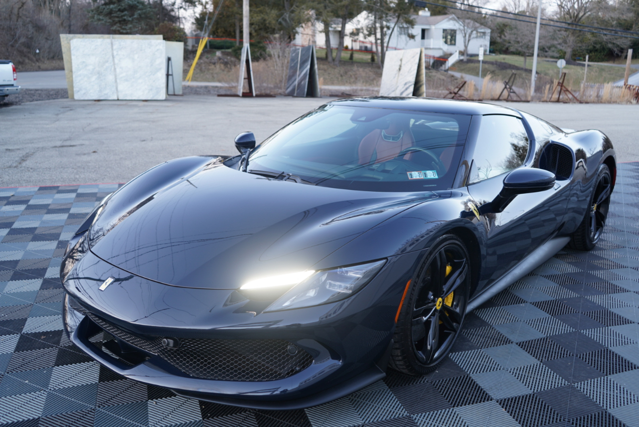 Ferrari 296 GTB Coupe 2024