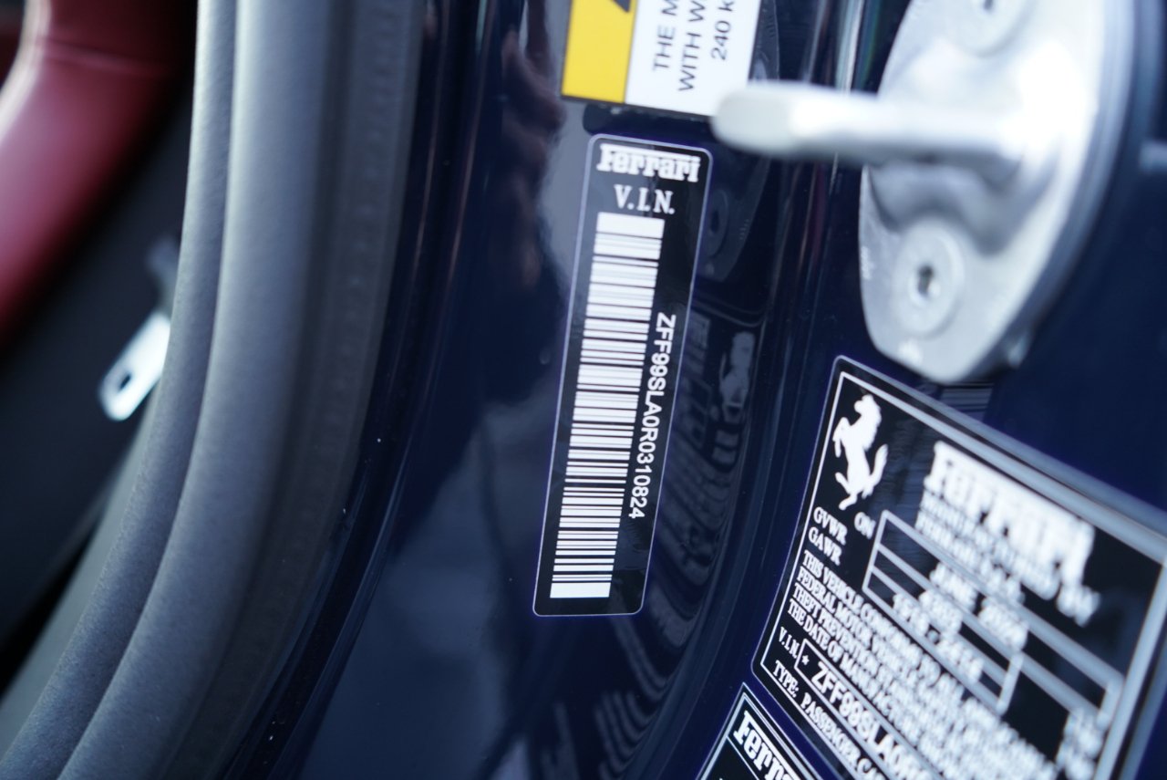 Ferrari 296 GTB Coupe 2024