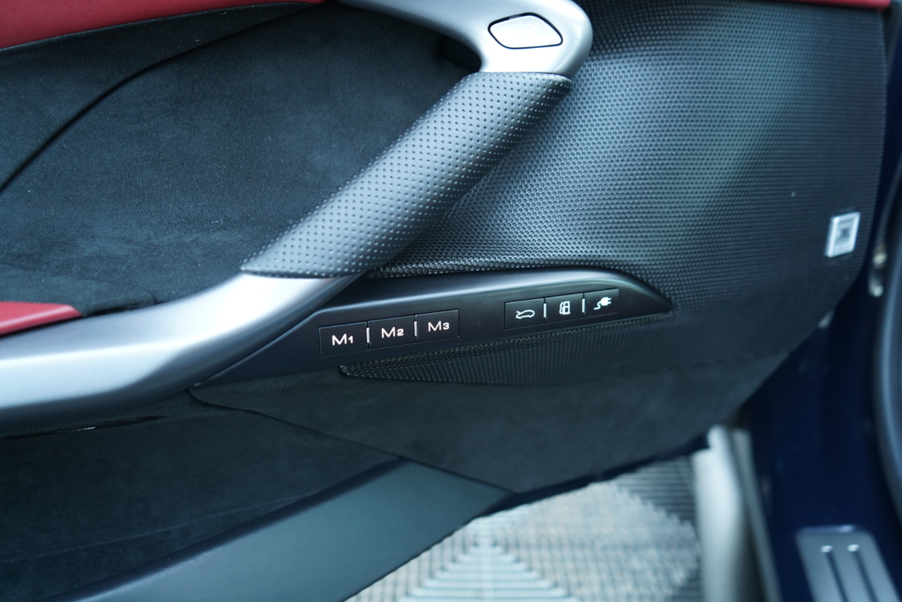 Ferrari 296 GTB Coupe 2024