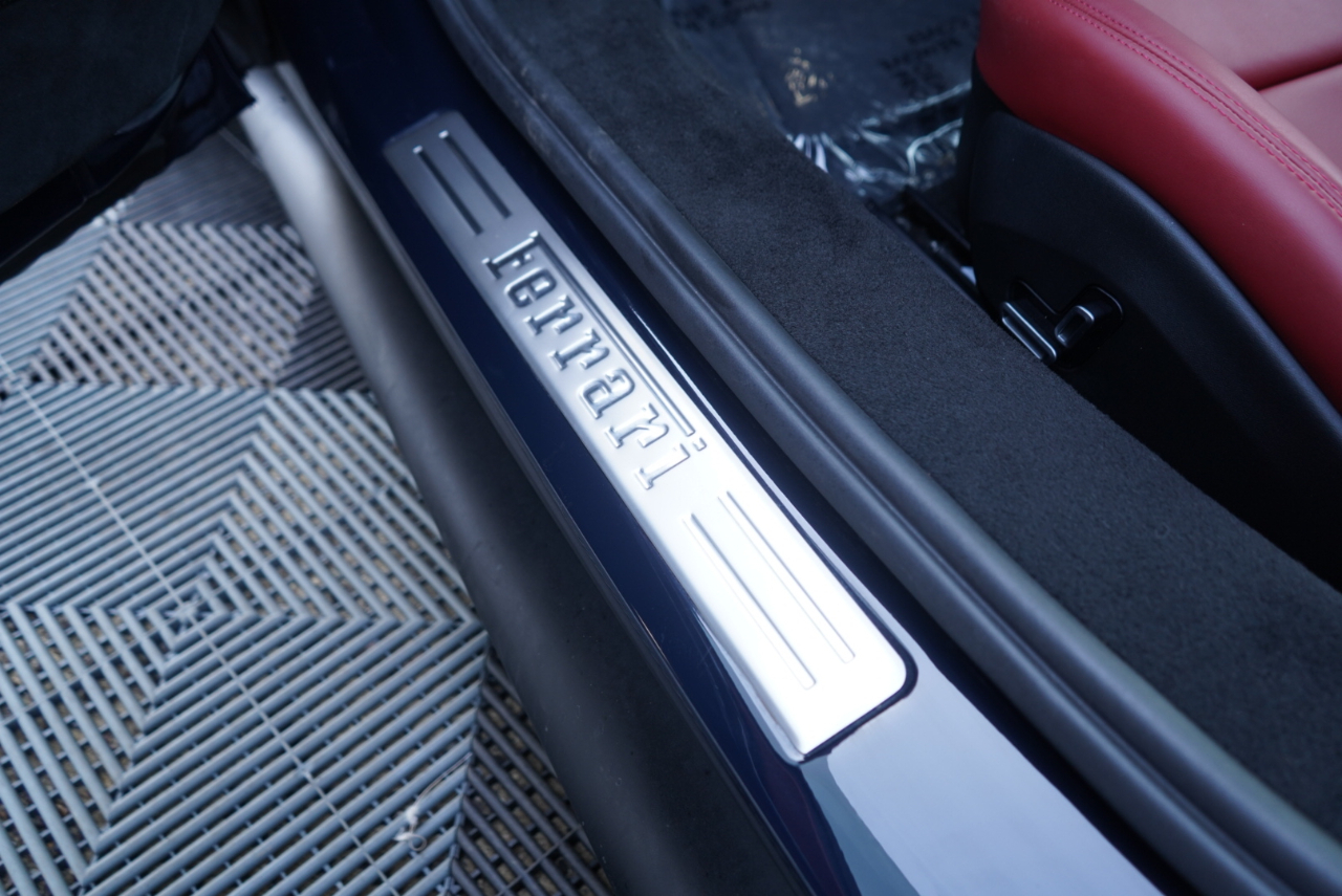 Ferrari 296 GTB Coupe 2024