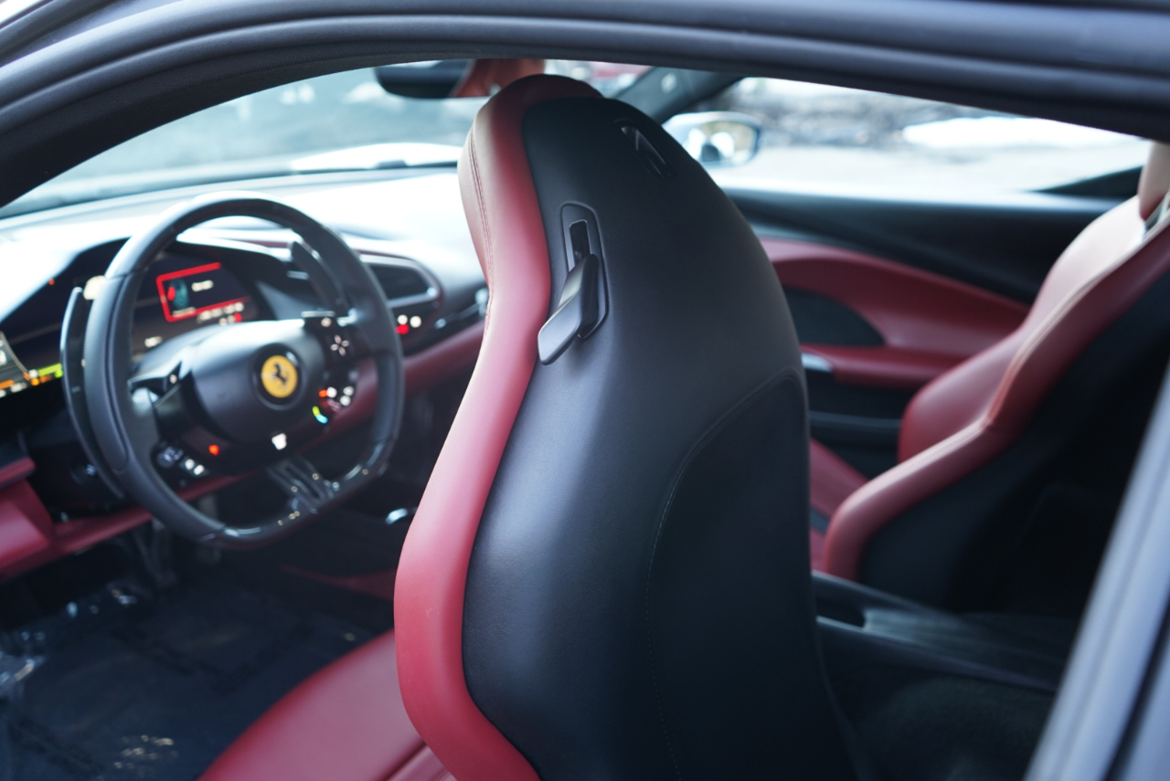 Ferrari 296 GTB Coupe 2024