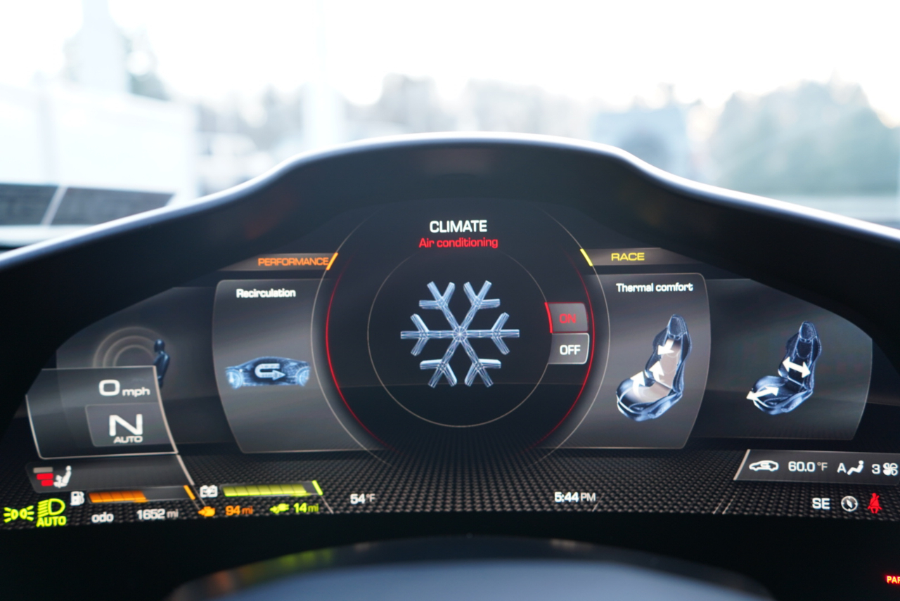 Ferrari 296 GTB Coupe 2024