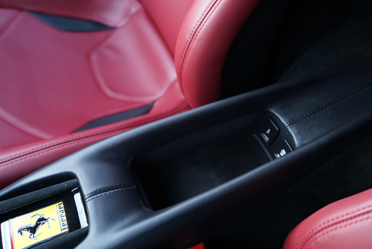 Ferrari 296 GTB Coupe 2024