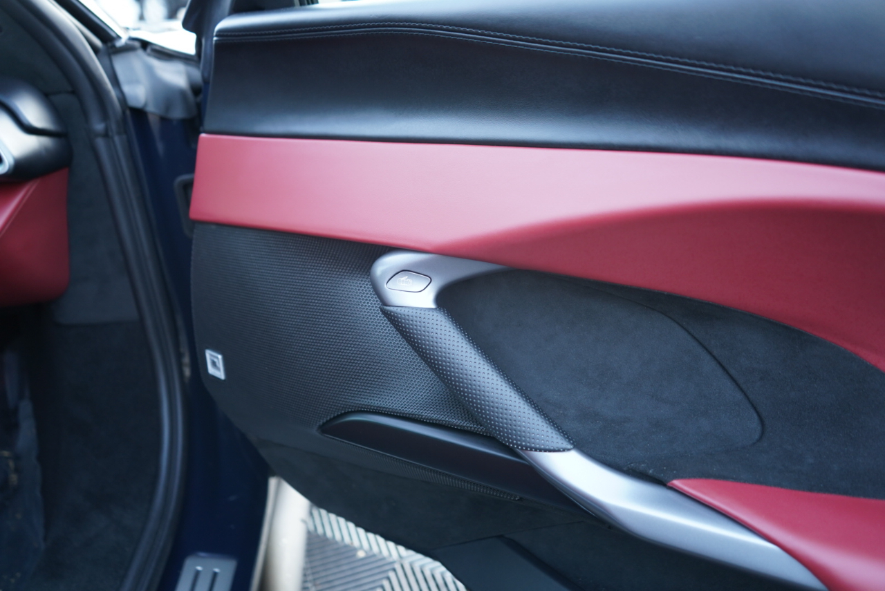 Ferrari 296 GTB Coupe 2024