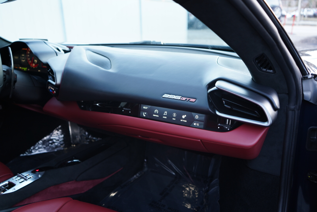 Ferrari 296 GTB Coupe 2024