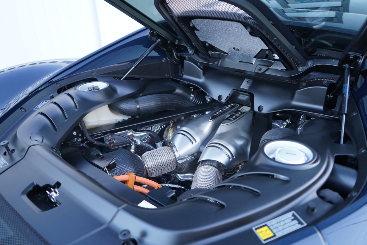 Ferrari 296 GTB Coupe 2024