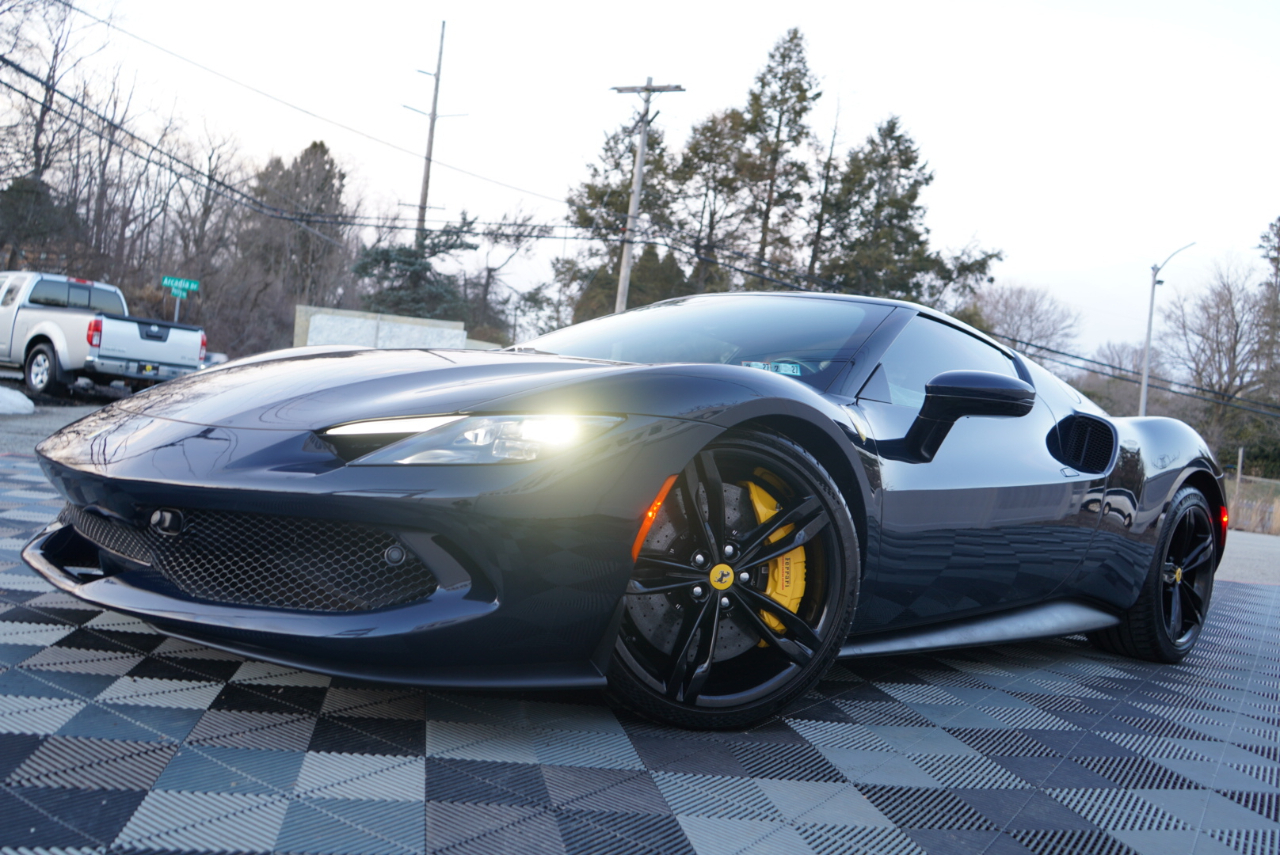 Ferrari 296 GTB Coupe 2024