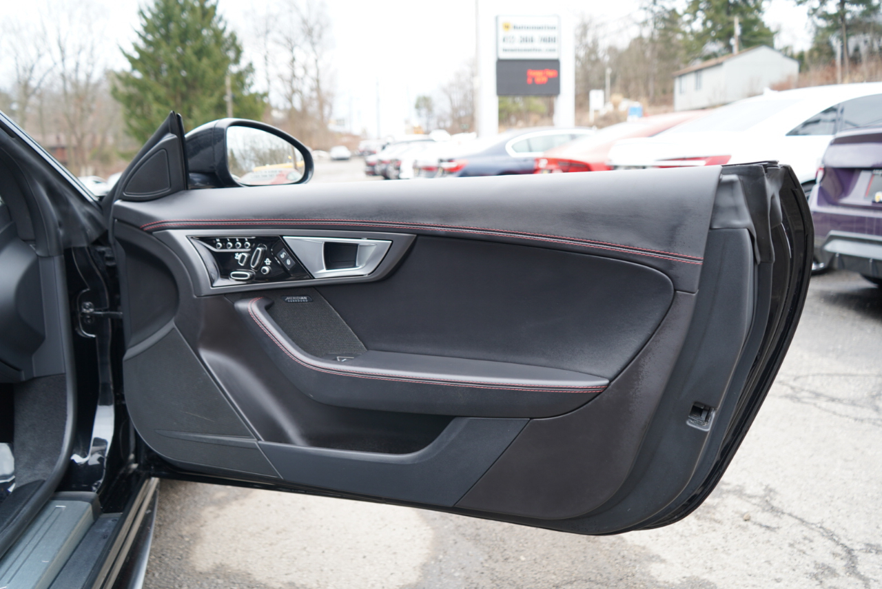 Jaguar F-Type Convertible Auto R AWD 2017