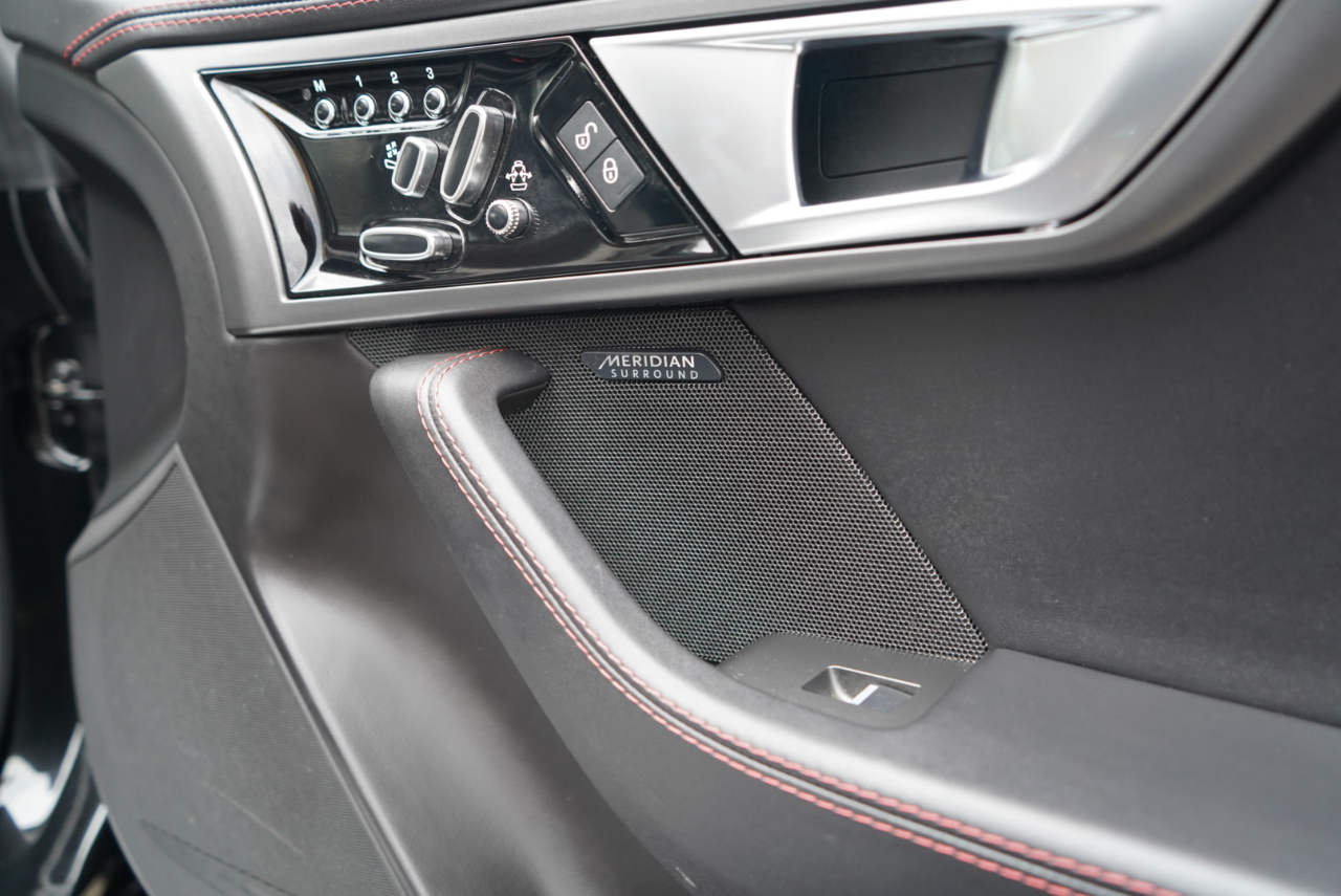 Jaguar F-Type Convertible Auto R AWD 2017