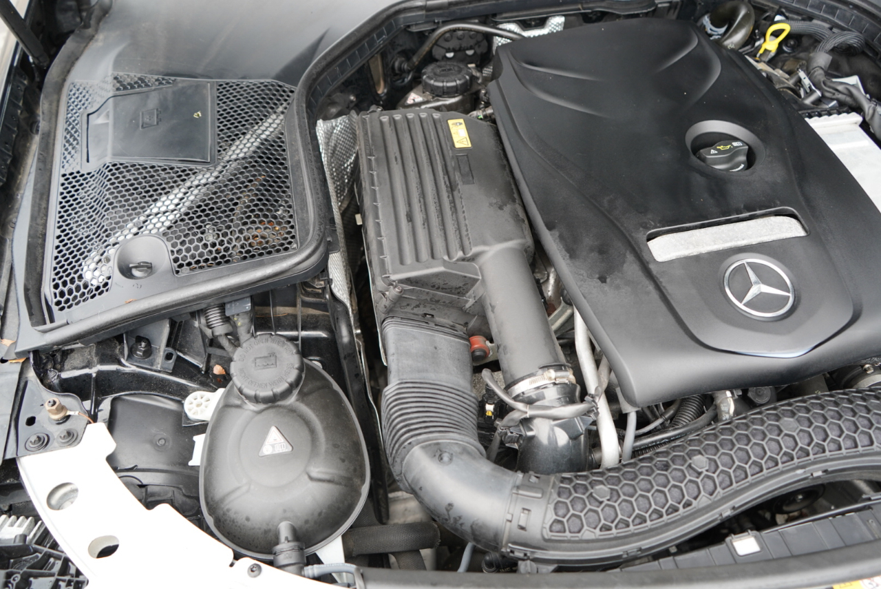 Mercedes-Benz C-Class 4dr Sdn C 300 4MATIC 2016