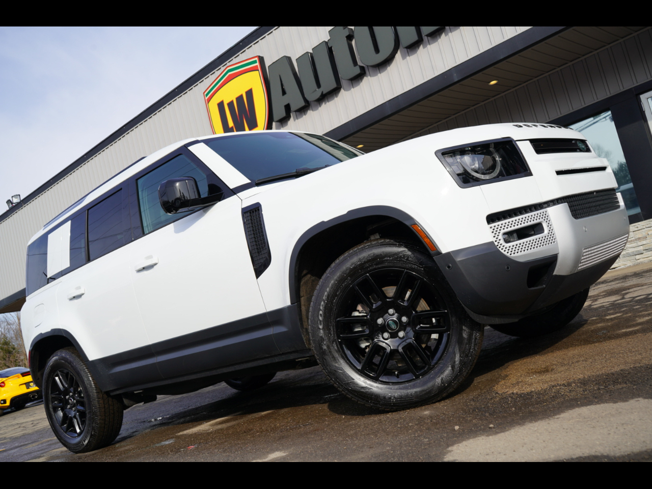 Land Rover Defender 110 P300 S 2025