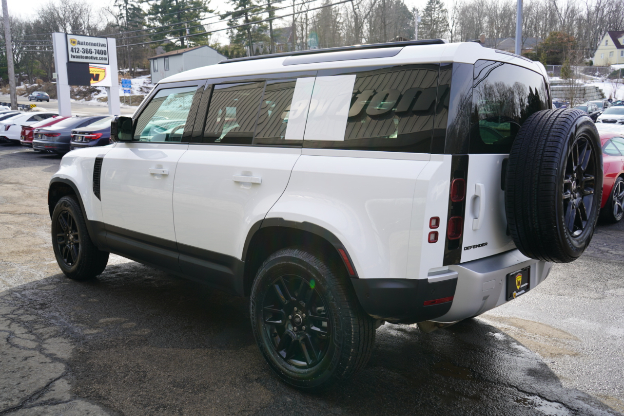 Land Rover Defender 110 P300 S 2025