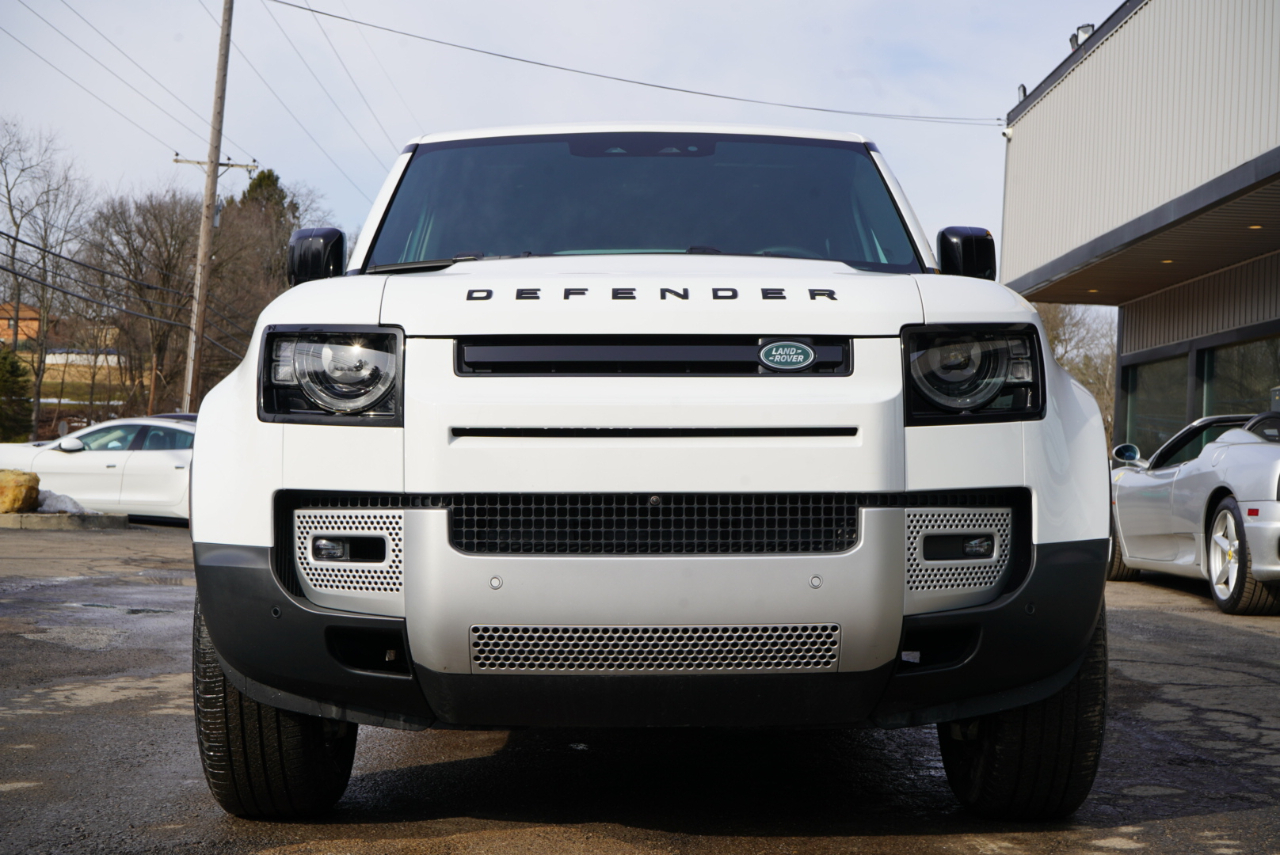 Land Rover Defender 110 P300 S 2025